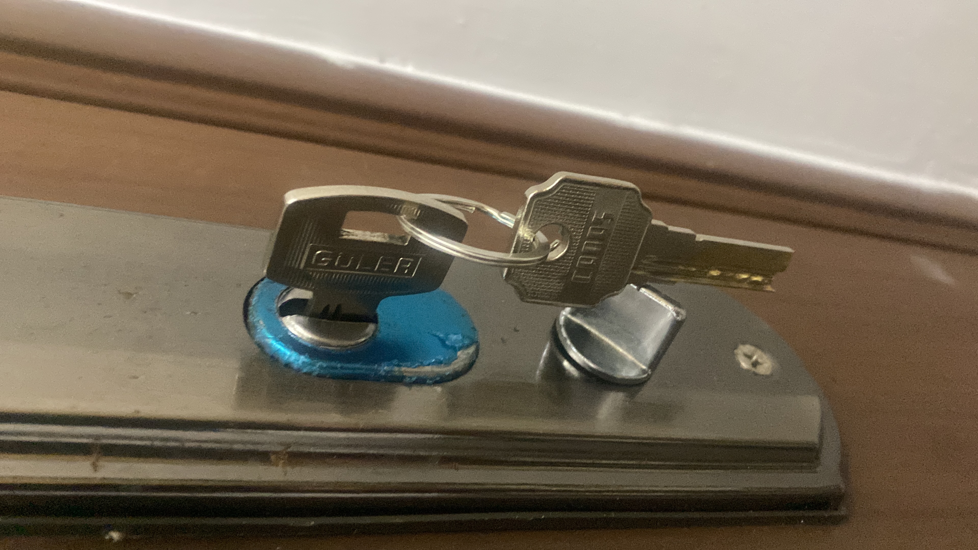 Imagine 1 pentru ușa blocată