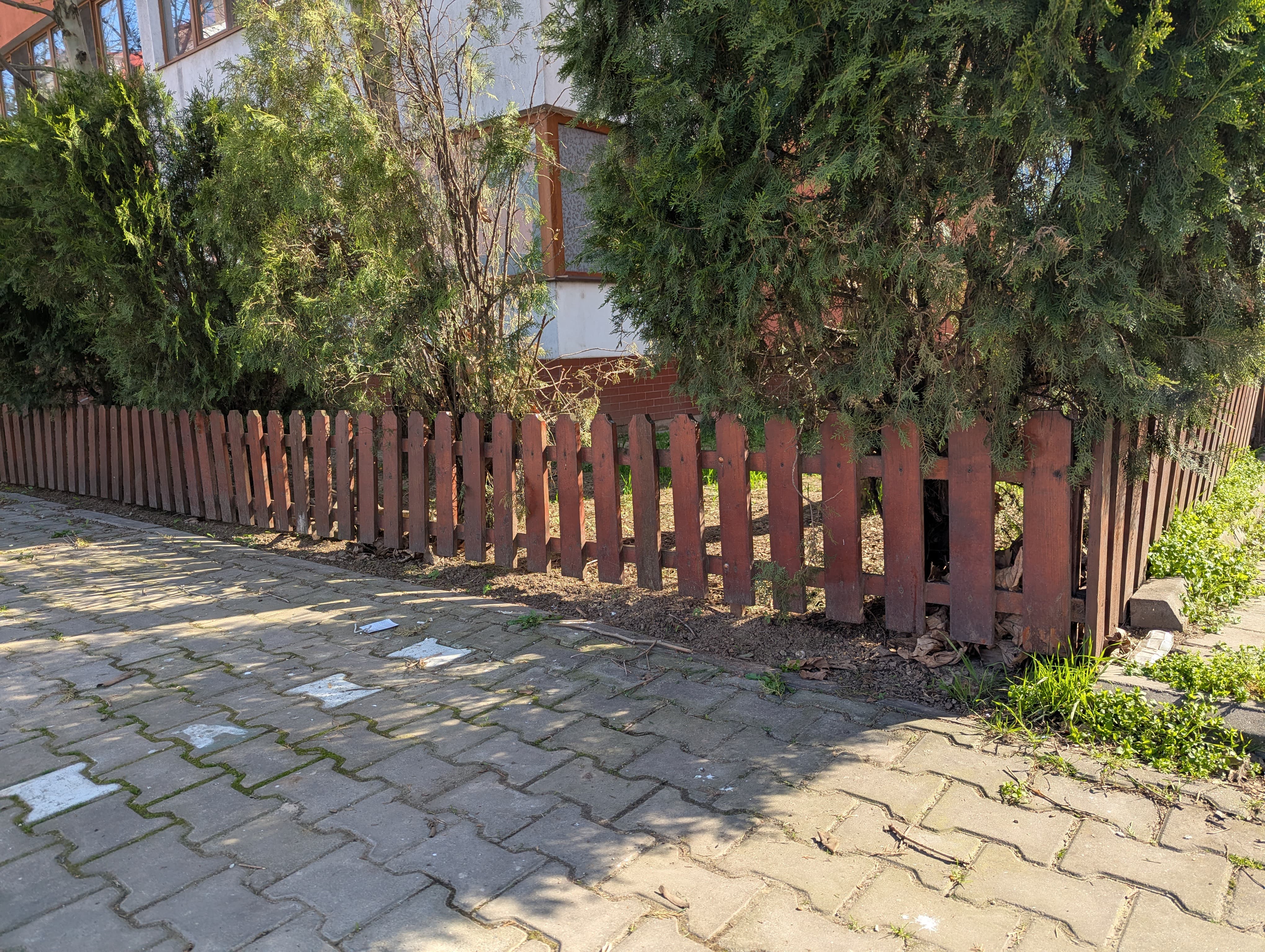 Imagine 1 pentru Înlocuire gard de lemn în Popesti-Leordeni